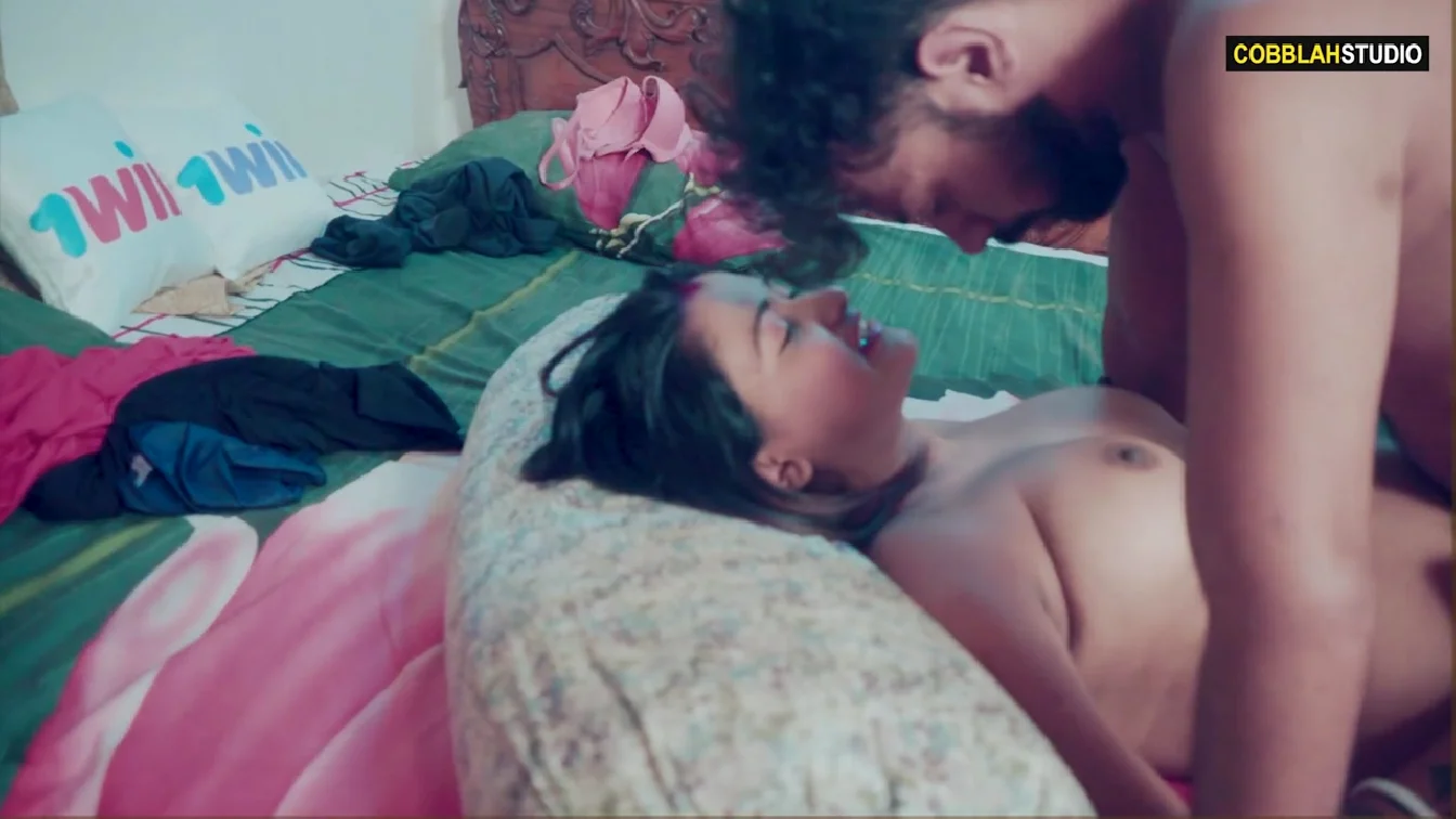 Bhabhi Secretly Uncut